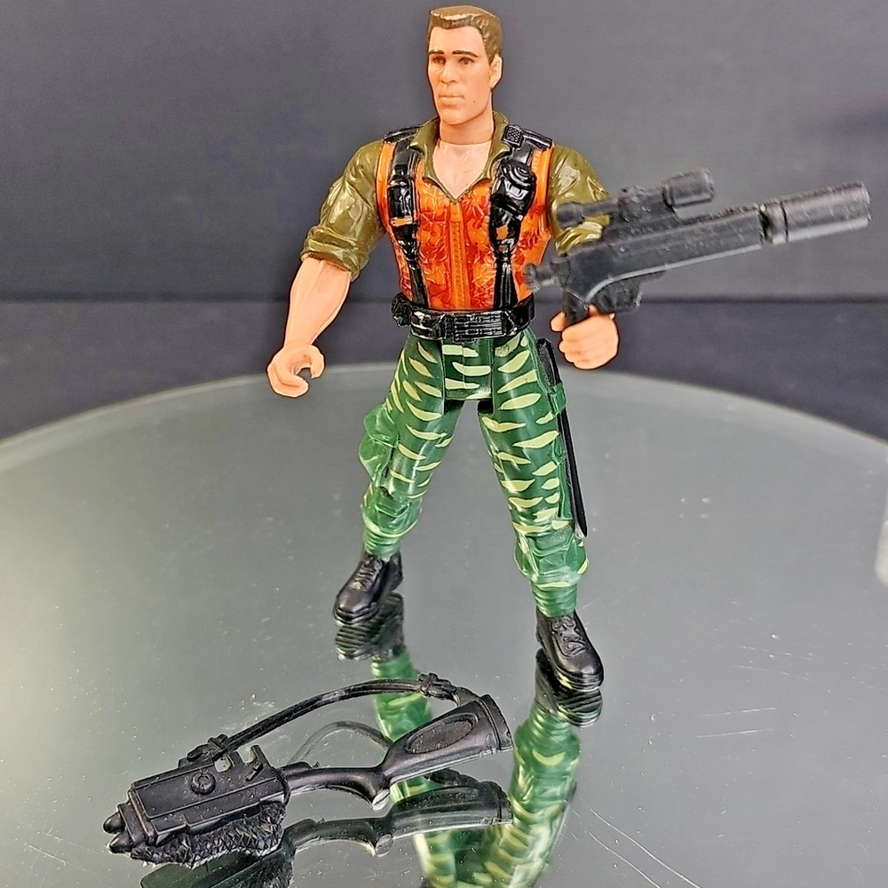 JURASSIC PARK The Lost World DIETER Sark Figure Kenner 1997 With 2 Guns